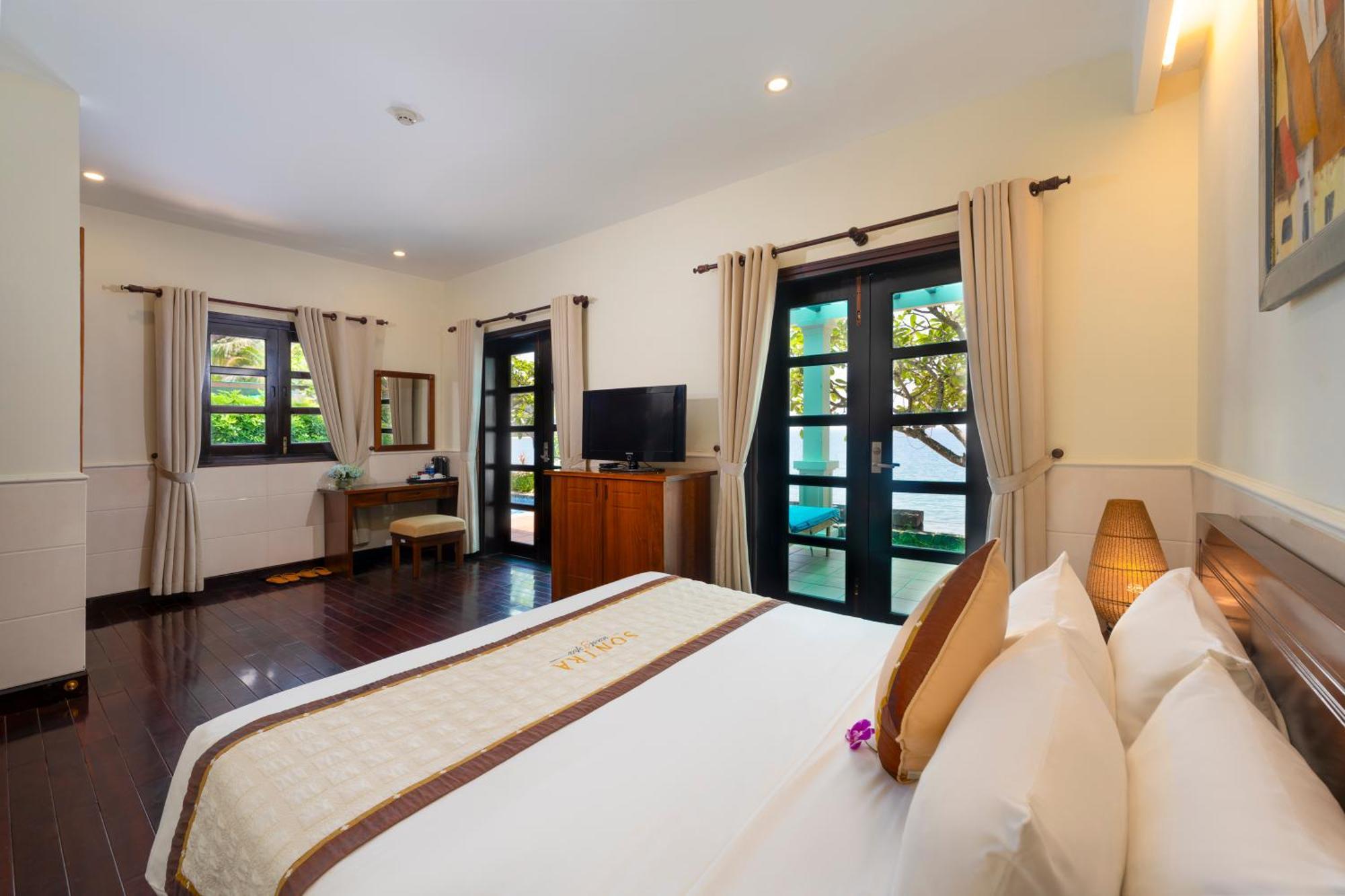 Resort Son Tra & 4*
